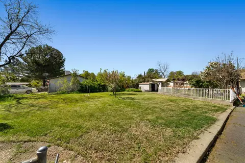 2790 Heather Ln, Redding, CA 96002 photo 15