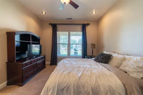 1117 Hope Ln, Redding, CA 96003 photo 32