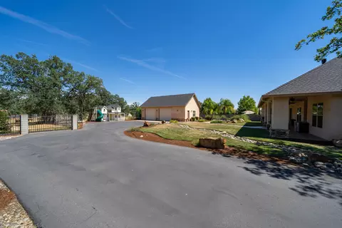 1117 Hope Ln, Redding, CA 96003 photo 53