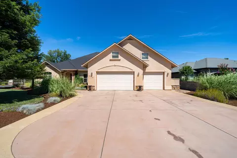 1117 Hope Ln, Redding, CA 96003 photo 3