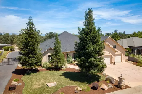 1117 Hope Ln, Redding, CA 96003 photo 1