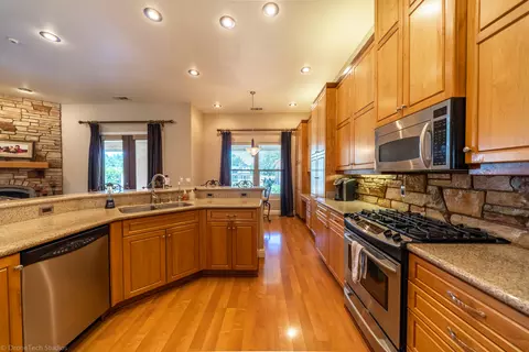 1117 Hope Ln, Redding, CA 96003 photo 18
