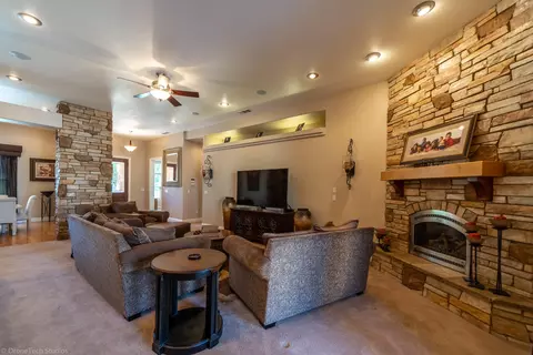 1117 Hope Ln, Redding, CA 96003 photo 13
