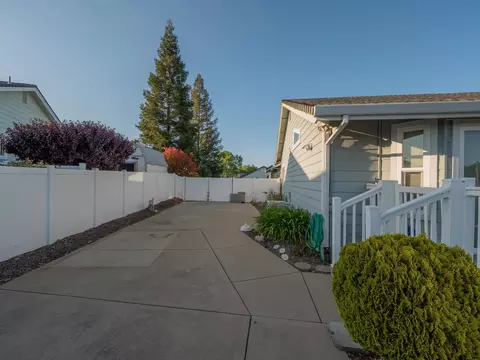 2870 Highland Bluffs Dr, Red Bluff, CA 96080 photo 25