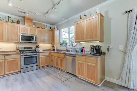 4169 Bechelli Ln, Redding, CA 96002 photo 13
