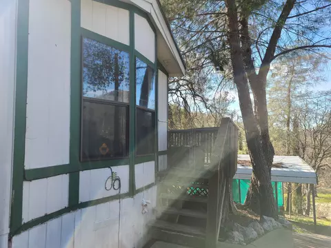 14765 Marin Dr, Redding, CA 96003 photo 2