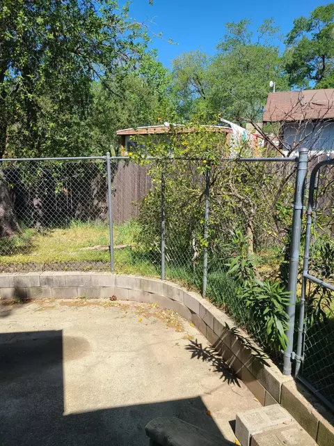 14765 Marin Dr, Redding, CA 96003 photo 6