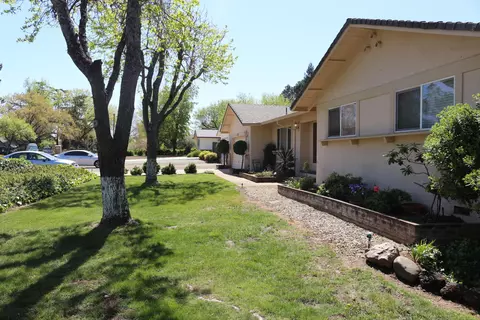 6936 Riata Dr, Redding, CA 96002 photo 14