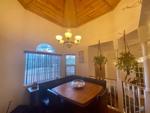 12572 Williamson, Redding, CA 96003 photo 3