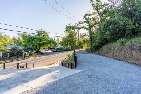 1628 Benton Dr, Redding, CA 96003 photo 30