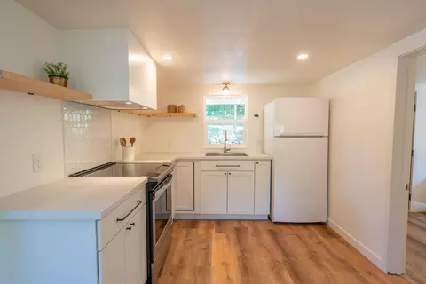 1628 Benton Dr, Redding, CA 96003 photo 9
