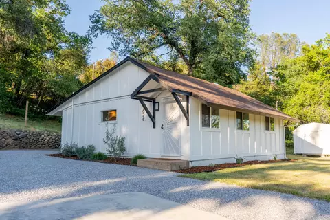 1628 Benton Dr, Redding, CA 96003 photo 1