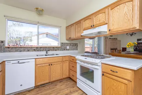 37264 Carson St, Burney, CA 96013 photo 6