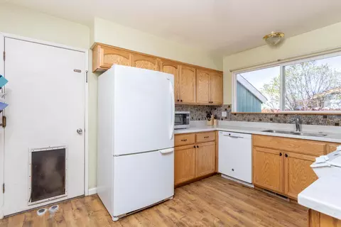 37264 Carson St, Burney, CA 96013 photo 7