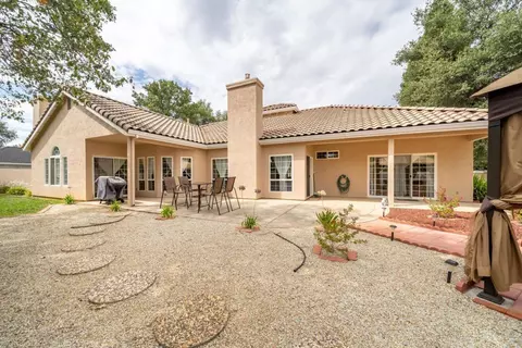 2569 Templeton Dr, Redding, CA 96002 photo 45