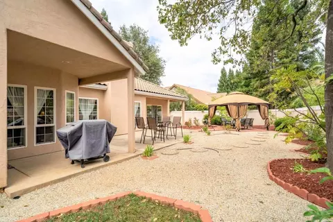 2569 Templeton Dr, Redding, CA 96002 photo 43