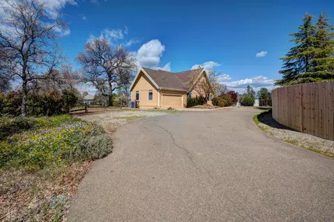 19326 Lexington Ln, Redding, CA 96003 photo 5