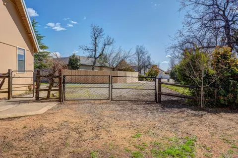 19326 Lexington Ln, Redding, CA 96003 photo 14