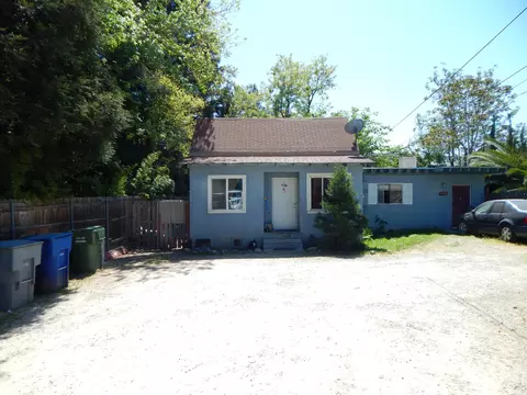 2043 Placer St, Redding, CA 96001 photo 4
