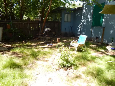 2043 Placer St, Redding, CA 96001 photo 9