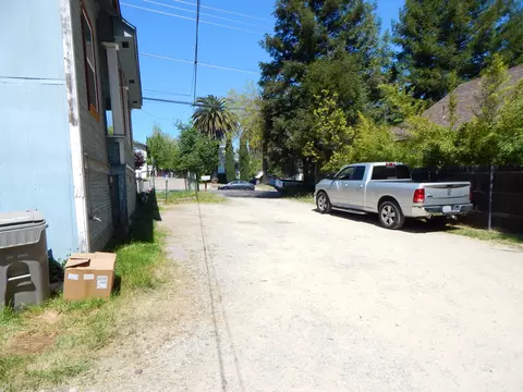 2043 Placer St, Redding, CA 96001 photo 7