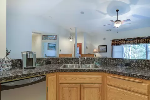 22063 Hidden Valley Dr, Redding, CA 96003 photo 5