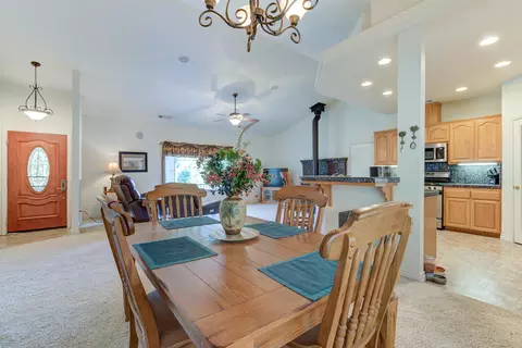 22063 Hidden Valley Dr, Redding, CA 96003 photo 1