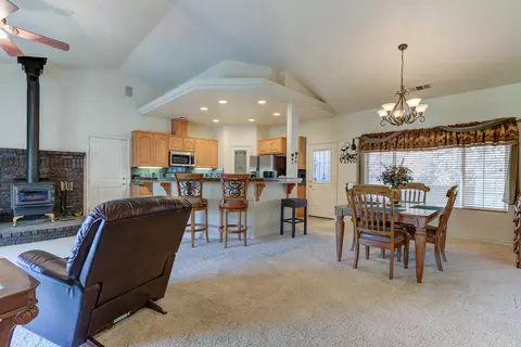 22063 Hidden Valley Dr, Redding, CA 96003 photo 6