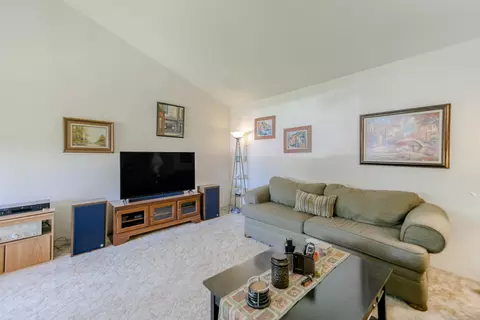 1851 Vega St, Redding, CA 96002 photo 6