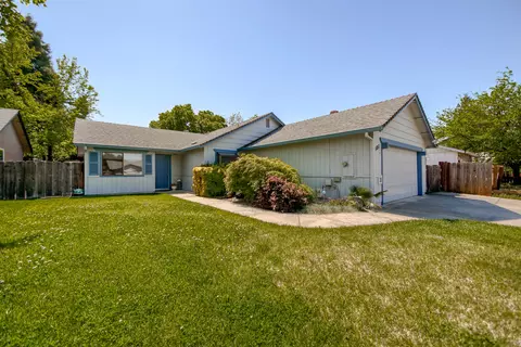 1851 Vega St, Redding, CA 96002 photo 2