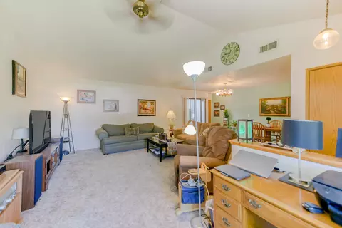 1851 Vega St, Redding, CA 96002 photo 4