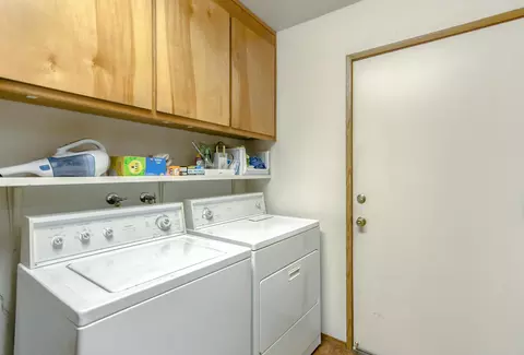 1851 Vega St, Redding, CA 96002 photo 17