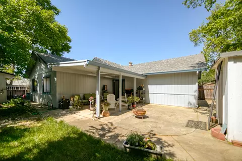 1851 Vega St, Redding, CA 96002 photo 14