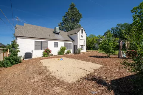 1244 Walnut Ave, Redding, CA 96001 photo 27