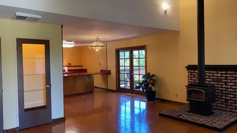 6792 Digger Pine Ln, Anderson, CA 96007 photo 6