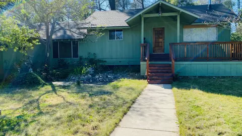 6792 Digger Pine Ln, Anderson, CA 96007 photo 4