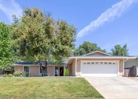 1858 Tiburon Dr, Redding, CA 96003 photo 1