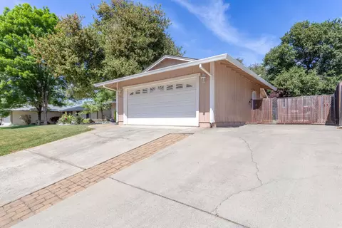 1858 Tiburon Dr, Redding, CA 96003 photo 5