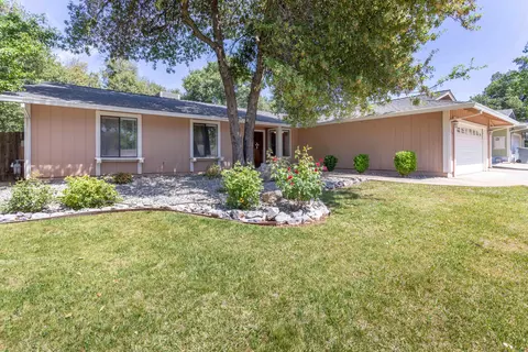1858 Tiburon Dr, Redding, CA 96003 photo 2