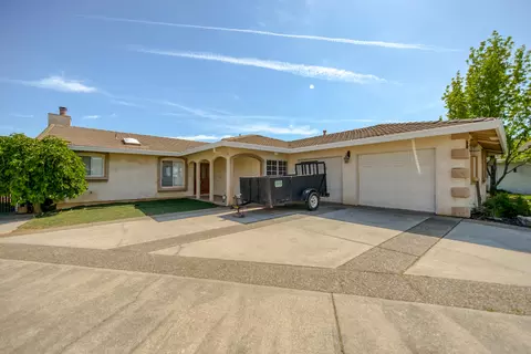 791 Teakwood Dr, Redding, CA 96003 photo 1