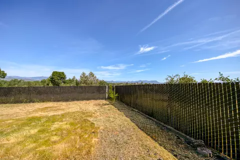 791 Teakwood Dr, Redding, CA 96003 photo 6