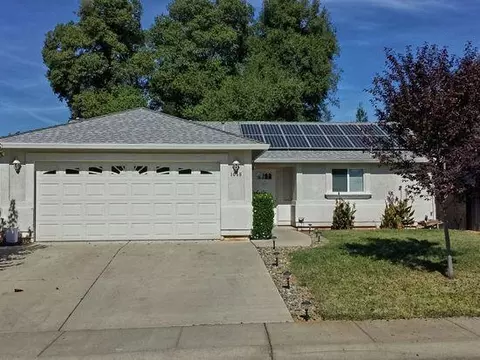 1056 Monterra Ln, Redding, CA 96002 photo 1