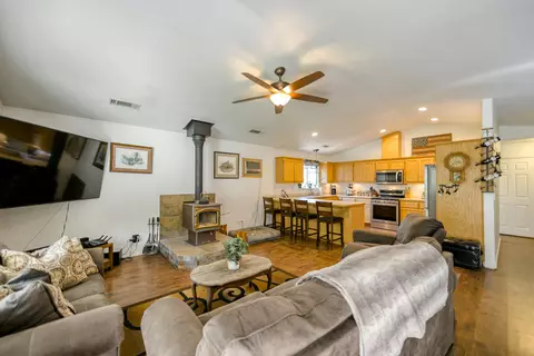 14780 Marin, Redding, CA 96003 photo 41