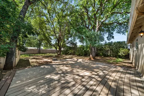 1865 Carleton St, Redding, CA 96002 photo 8