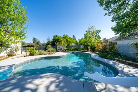 5843 Sierra Dr, Redding, CA 96003 photo 29