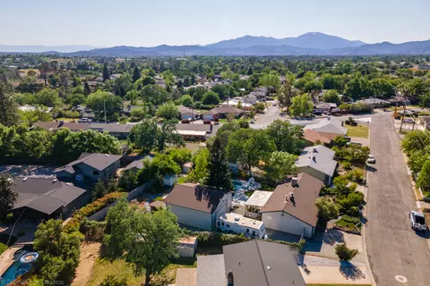 5843 Sierra Dr, Redding, CA 96003 photo 58