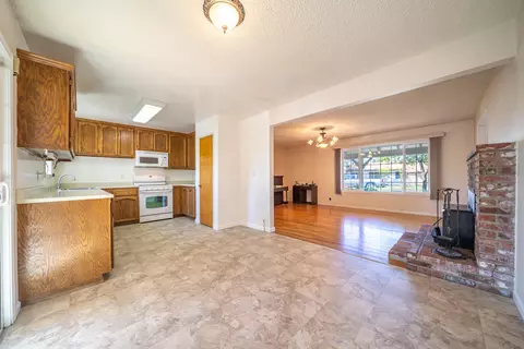 5843 Sierra Dr, Redding, CA 96003 photo 11