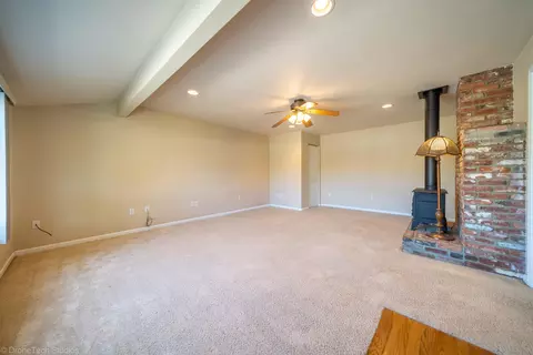 5843 Sierra Dr, Redding, CA 96003 photo 3