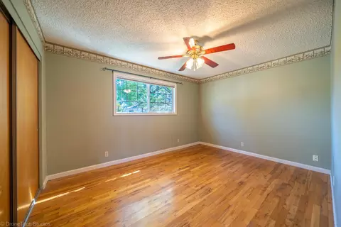5843 Sierra Dr, Redding, CA 96003 photo 15