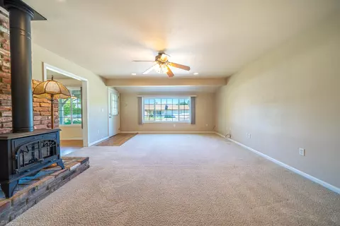 5843 Sierra Dr, Redding, CA 96003 photo 5